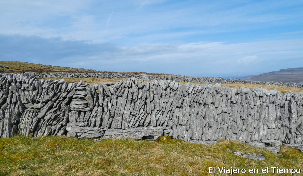 Clare The Burren muro